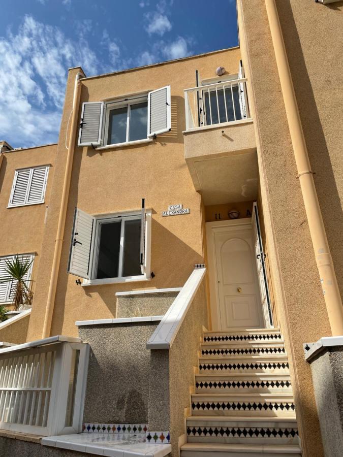 Casa Alexandra - Cosy 2Bedroom Duplex Torrevieja Exterior foto